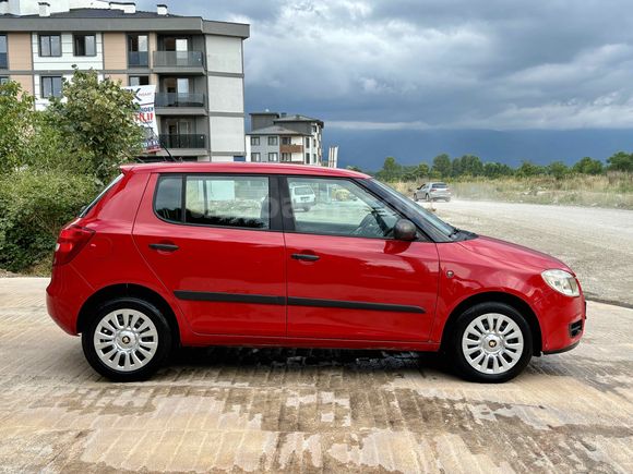 3 Parça Lokal Boyalı  130 Binde Fabia 
