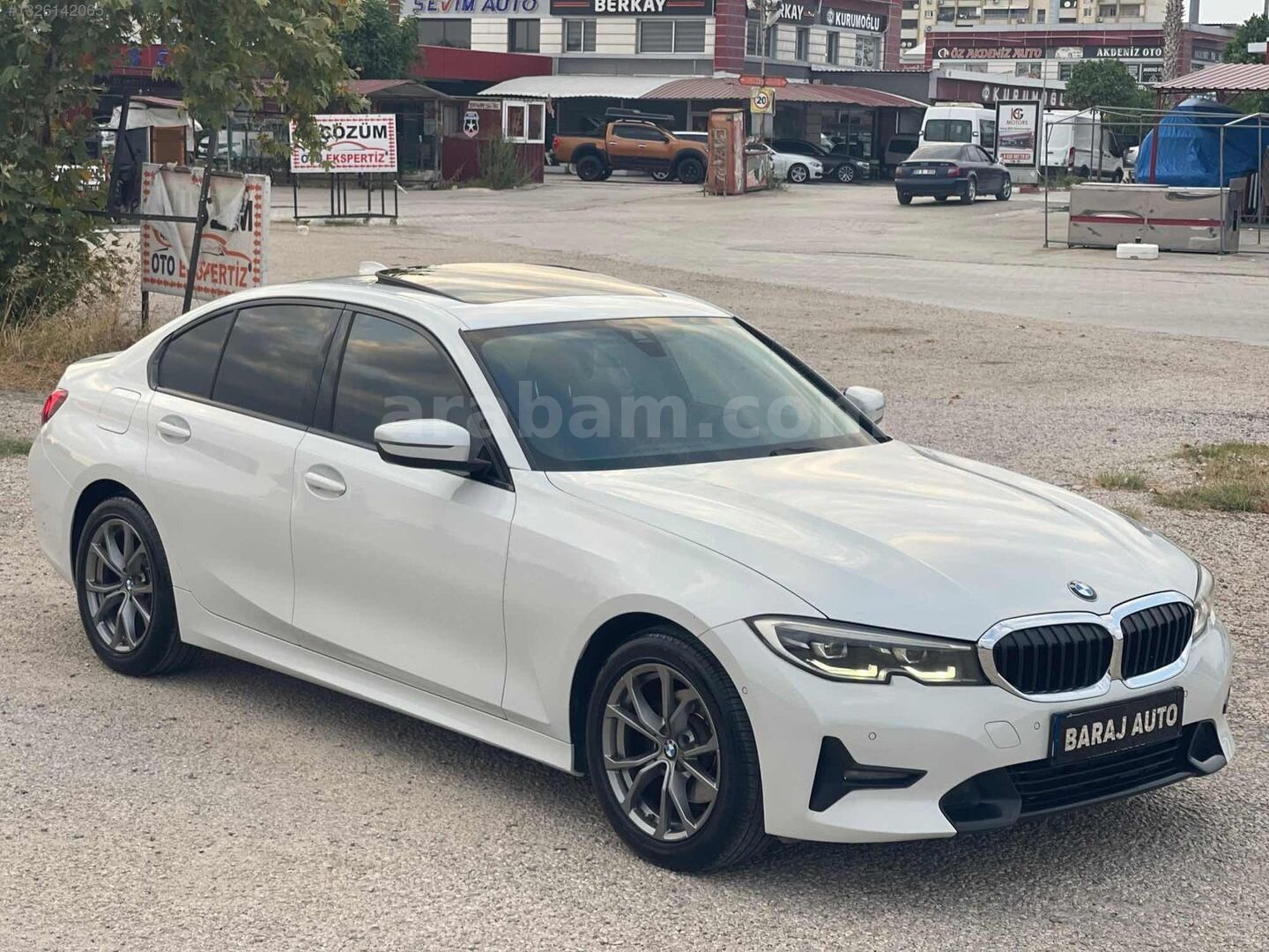 Galeriden BMW 3 Serisi 320i Sport Line 2020 Model Adana 100.000 km Beyaz 4