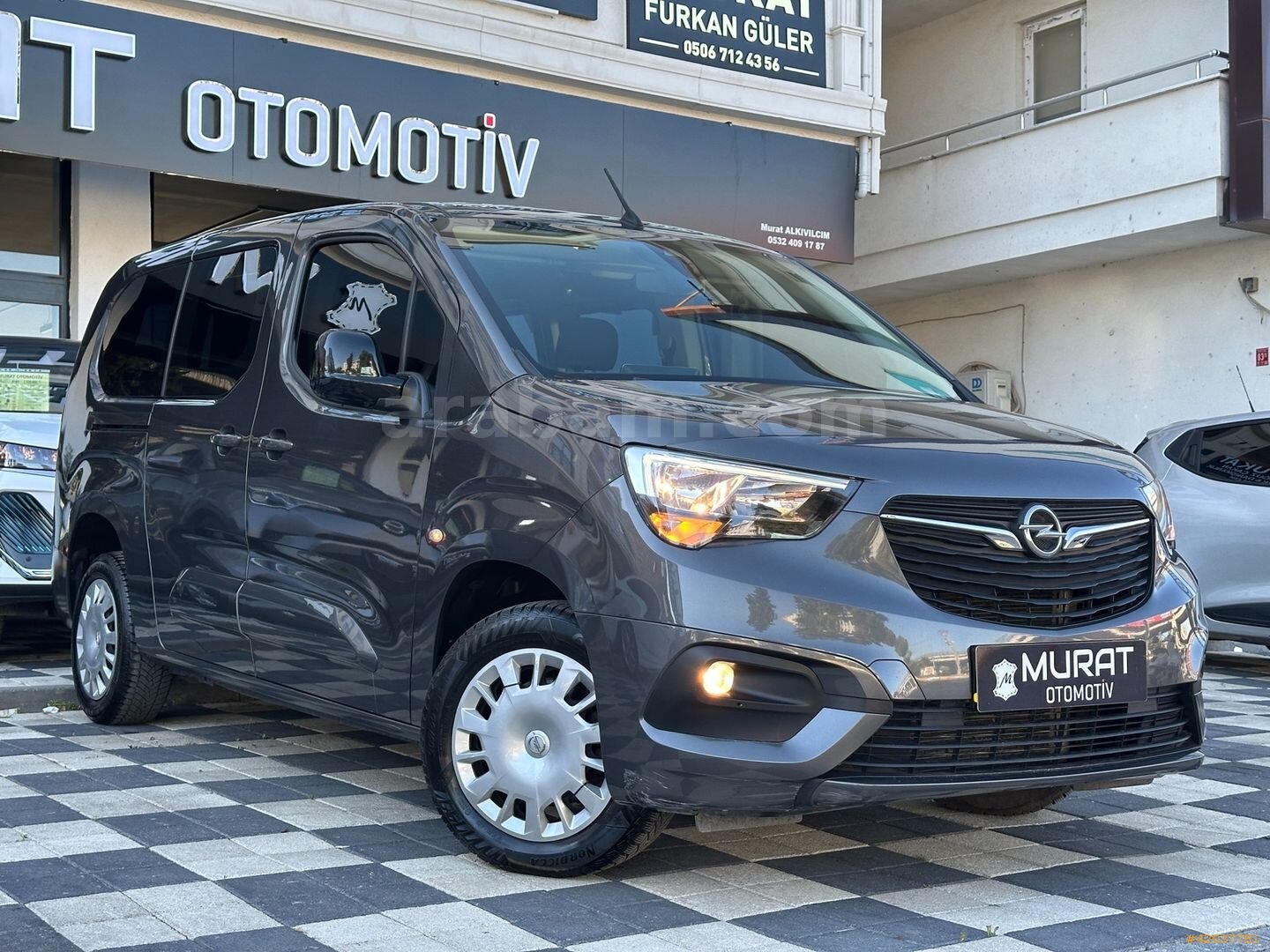 Galeriden Opel Combo 1.5 CDTI Elegance 2023 Model Balıkesir 44.000 km Gri 4