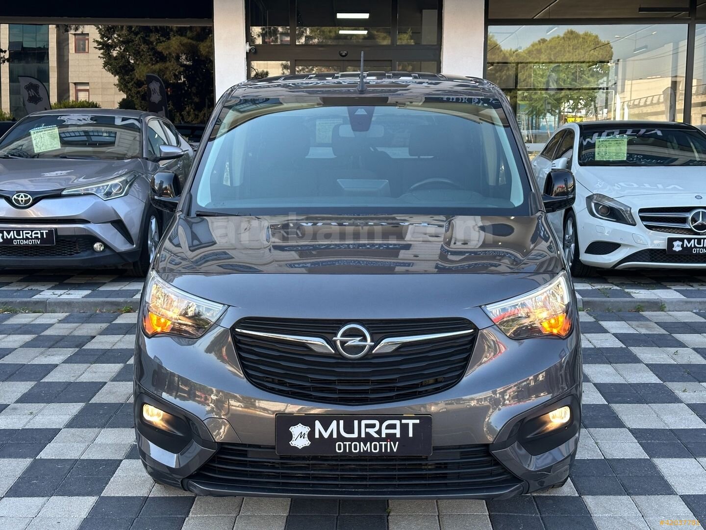 Galeriden Opel Combo 1.5 CDTI Elegance 2023 Model Balıkesir 44.000 km Gri 2