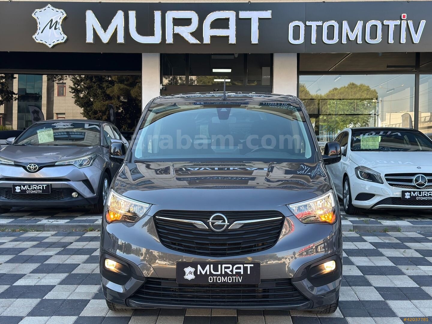 Galeriden Opel Combo 1.5 CDTI Elegance 2023 Model Balıkesir 44.000 km Gri 1