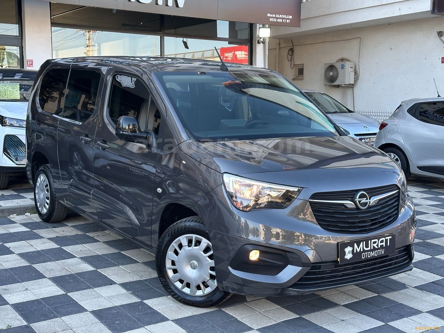 Galeriden Opel Combo 1.5 CDTI Elegance 2023 Model Balıkesir 44.000 km Gri 3