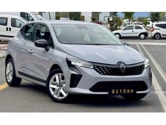 2025 CLİO 1.0 TCE EVOLUTİON OTOMATİK 17.000 KM HATASIZ-BOYASIZ