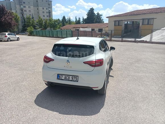 Sahibinden Renault Clio 1.0 SCe Joy 2022 Model