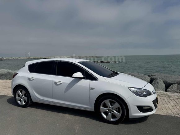 AYT OTOMOTİV'DEN OPEL ASTRA 1.3CDTI EDİTİON ORJİNAL