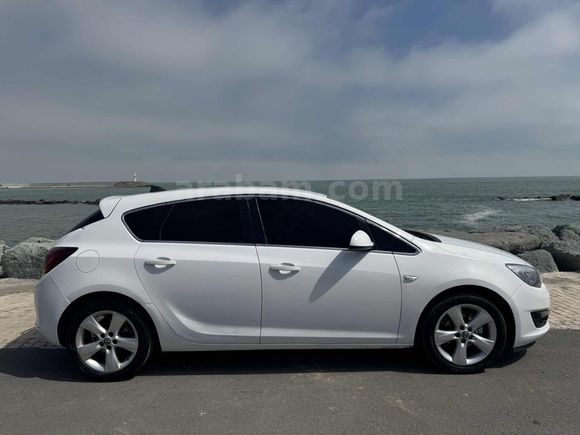 AYT OTOMOTİV'DEN OPEL ASTRA 1.3CDTI EDİTİON ORJİNAL