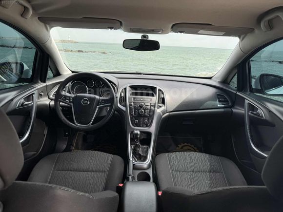 AYT OTOMOTİV'DEN OPEL ASTRA 1.3CDTI EDİTİON ORJİNAL