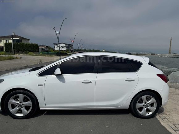 AYT OTOMOTİV'DEN OPEL ASTRA 1.3CDTI EDİTİON ORJİNAL
