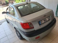 Galeriden Kia Rio 1.5 CRDi EX Comfort 2006  Antalya