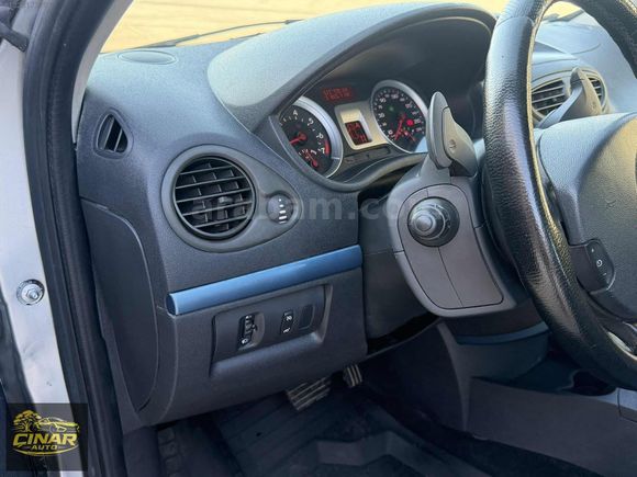 ÇINAR AUTO'DAN EMSALSİZ TEMİZLİKTE DÜŞÜK KM