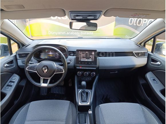 2023 RENAULT CLİO 1.0 TCE EVOLATİON*OTOMATİK SERVİS B.. EMSALSİZ
