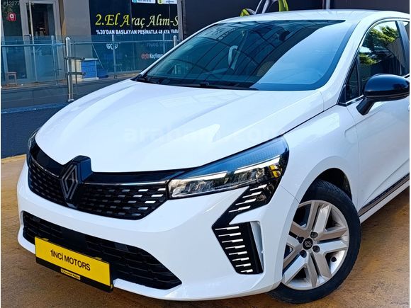 2023 RENAULT CLİO 1.0 TCE EVOLATİON*OTOMATİK SERVİS B.. EMSALSİZ