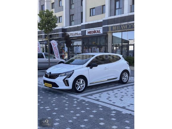Clio 1.0 TCE Evolution X-tronic