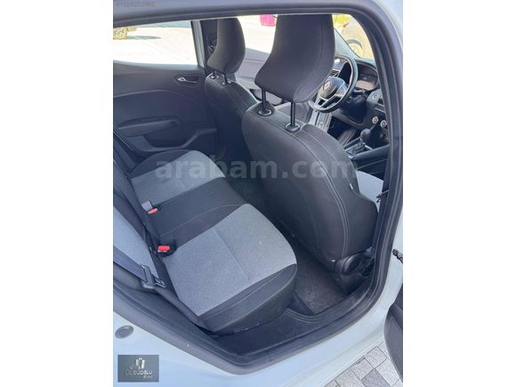 Clio 1.0 TCE Evolution X-tronic