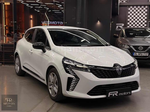 *67.000 KM*2024 CLİO 1.0 TCE EVOLUTİON *KEYLESS-G. GÖRÜŞ-K.AYNA*