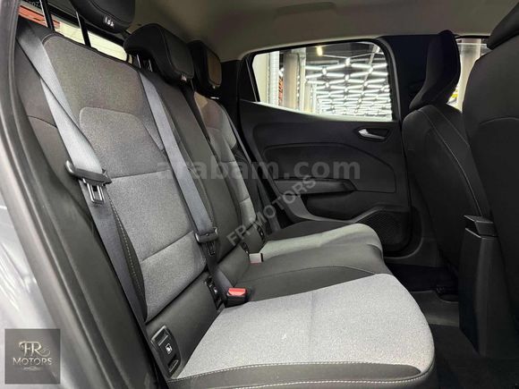 *67.000 KM*2024 CLİO 1.0 TCE EVOLUTİON *KEYLESS-G. GÖRÜŞ-K.AYNA*