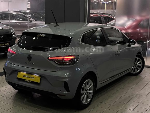 BAYAR'DAN 2024 ÇELİK JANTLI RENAULT CLİO EVOLUTİON LANSMAN RENK