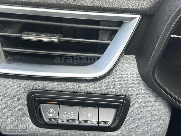 2024 CLİO 1.0 TCE EVOLUTİON X-TRONİCE 28.000 KM SERVİV BAKIMLI