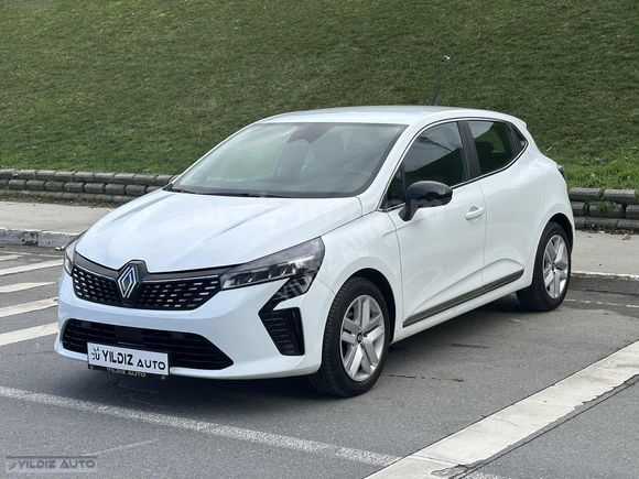 2024 CLİO 1.0 TCE EVOLUTİON X-TRONİCE 28.000 KM SERVİV BAKIMLI