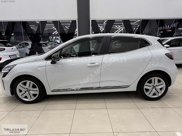 69.000 KM 2024 1.0TCE EVOLUTİON +GERİ GRŞ+K.AYNA CARPLEY