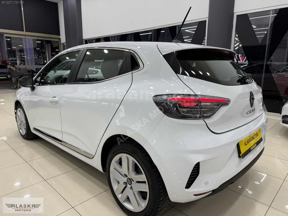 69.000 KM 2024 1.0TCE EVOLUTİON +GERİ GRŞ+K.AYNA CARPLEY