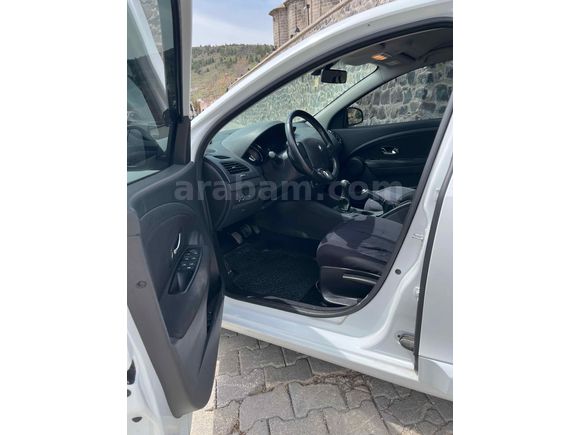 Sahibinden Renault Fluence 1.5 dCi Touch 2015 Model 