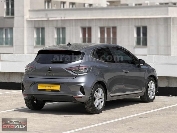 2024 MODEL CLİO 1.0 TCE EVOLUTİON 365 BİN PEŞİN 36 AY