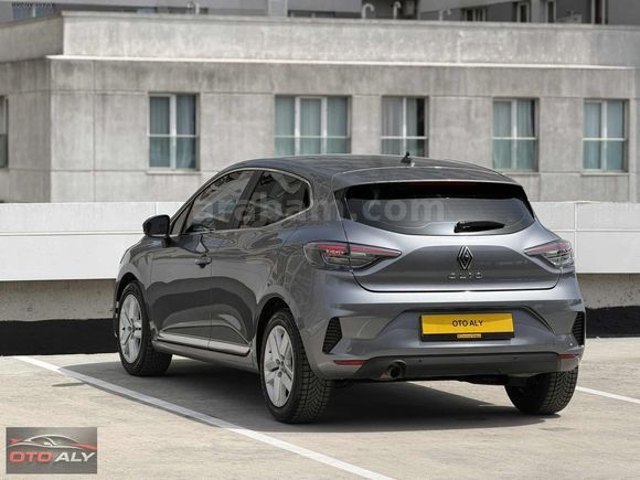 2024 MODEL CLİO 1.0 TCE EVOLUTİON 365 BİN PEŞİN 36 AY
