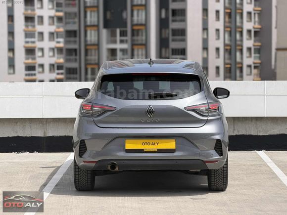 2024 MODEL CLİO 1.0 TCE EVOLUTİON 365 BİN PEŞİN 36 AY