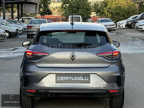 2024 CLİO EVOLUTİON OTOMATİK 49 BİNDE YETKİLİ SERVİS BAKIMLI__//