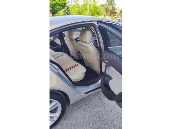 HATASIZ 35.000km Opel Insignia