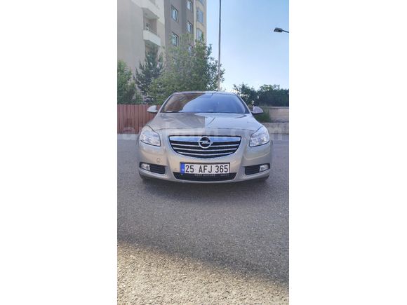 HATASIZ 35.000km Opel Insignia