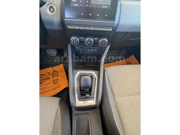 YILMAZLAR AUTO CARS DAN HATASIZ 2024 CLİO OTOMOTİK