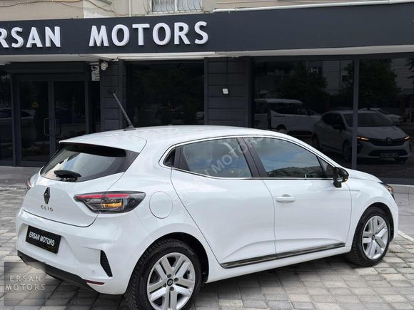 2024 RENAULT CLİO EVOLUTİON OTOMATİK HATASIZ BOYASIZ SERVİS B