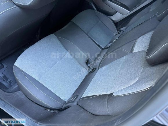 HATASIZ BOYASIZ CLİO 1.0TCE EVOLUTİON 49.500 KM SERVİS BAKIMLI
