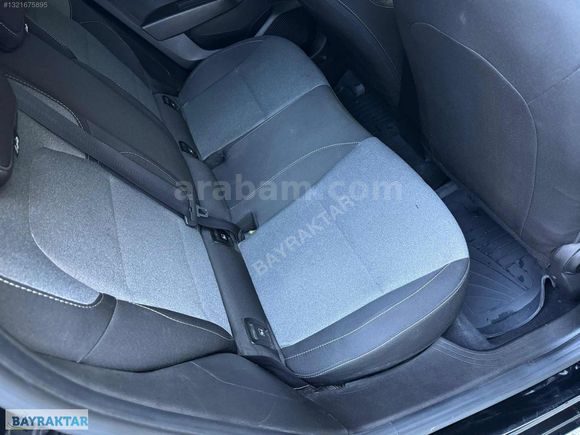 HATASIZ BOYASIZ CLİO 1.0TCE EVOLUTİON 49.500 KM SERVİS BAKIMLI