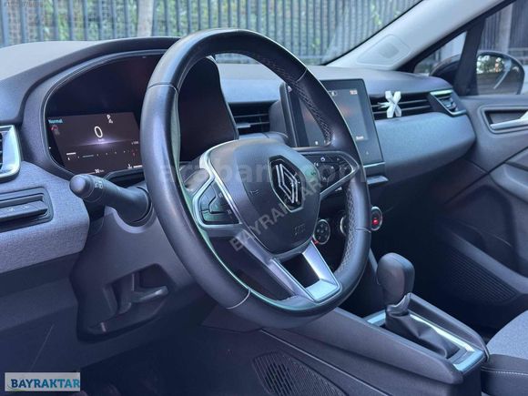HATASIZ BOYASIZ CLİO 1.0TCE EVOLUTİON 49.500 KM SERVİS BAKIMLI