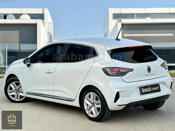 2024 ÇIKIŞLI 47.000 KM DE CLİO EVOLUTİON OTOMATİK