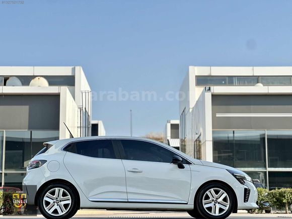 2024 ÇIKIŞLI 47.000 KM DE CLİO EVOLUTİON OTOMATİK