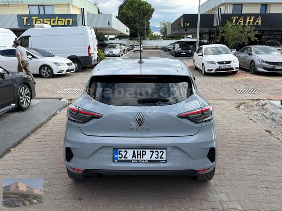 2024 CLİO 1.0 TCE EVOLUTİON HATASIZ OTOMATİK VİTES