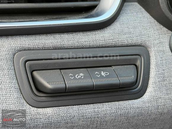 ALN AUTO / 2023 CLİO EVOLUTİON / KATLANIR AYNA / CAR PLAY /