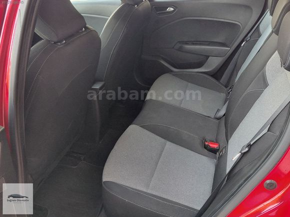 2024 MODEL OTOMOTİK VİTES BOYASIZ HATASIZ HASAR KAYITSIZ