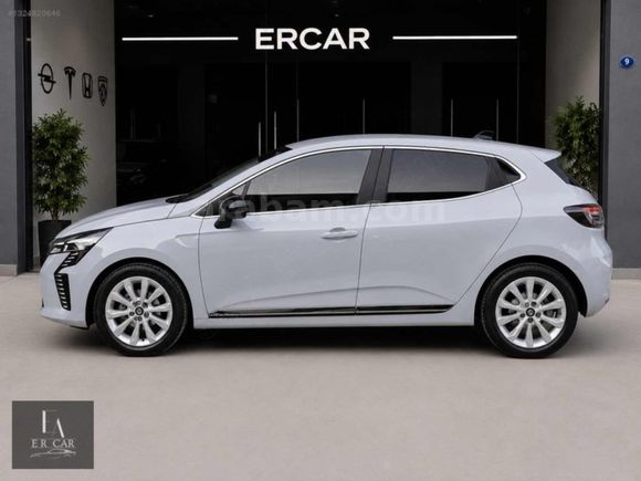 ER CAR İZMİR DEN 2024 OTOMATİK CLİO YETKİLİ BAKIMLI