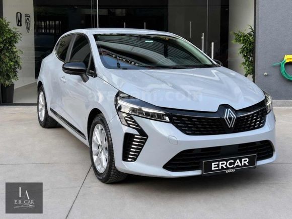 ER CAR İZMİR DEN 2024 OTOMATİK CLİO YETKİLİ BAKIMLI
