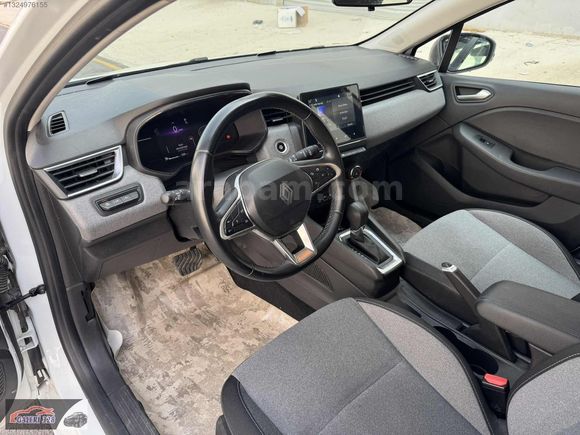 BOYASIZ 2024 RENAULT CLİO 1.0 TCe 91 HP EVOLUTİON X-TRONIC