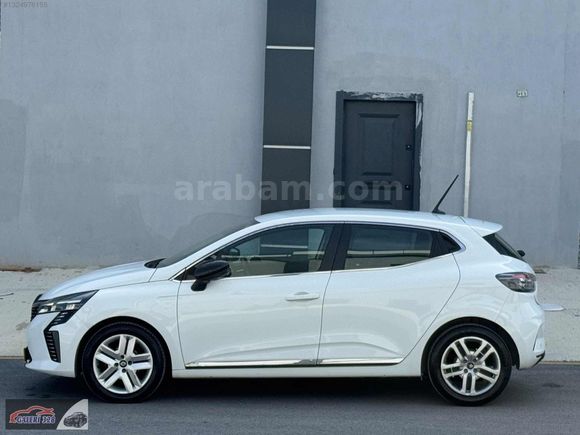 BOYASIZ 2024 RENAULT CLİO 1.0 TCe 91 HP EVOLUTİON X-TRONIC