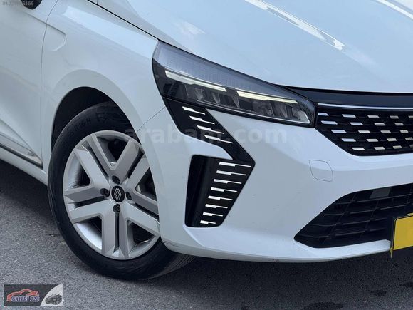 BOYASIZ 2024 RENAULT CLİO 1.0 TCe 91 HP EVOLUTİON X-TRONIC