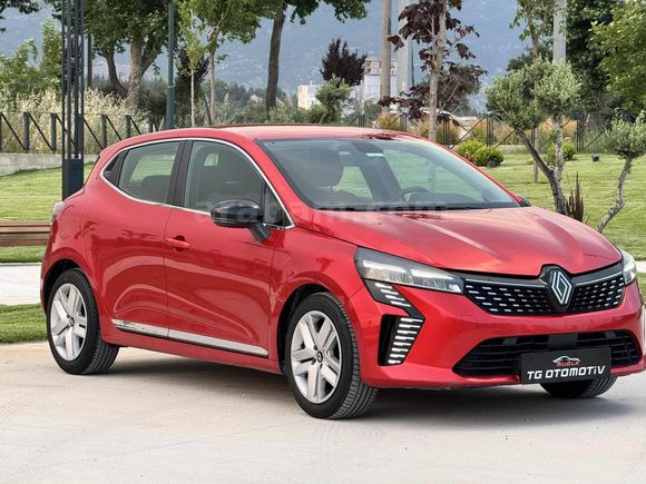 2023 İLK SAHİBİNDENN OTOMATİK CLİO / BOYASIZ/DEĞİŞENSİZ/45***KM