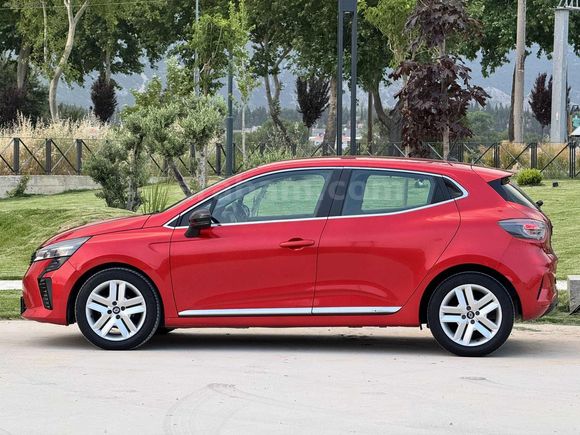 2023 İLK SAHİBİNDENN OTOMATİK CLİO / BOYASIZ/DEĞİŞENSİZ/45***KM