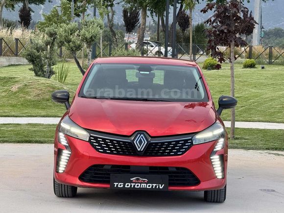 2023 İLK SAHİBİNDENN OTOMATİK CLİO / BOYASIZ/DEĞİŞENSİZ/45***KM